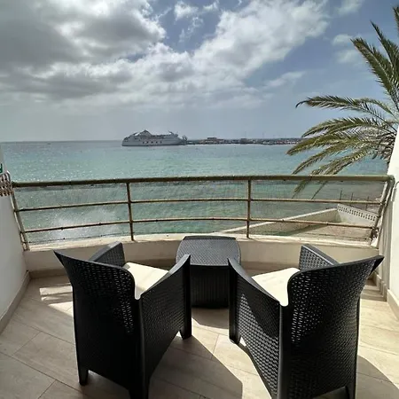 Paseo Maritimo, Cristianos Over The Sea Free Wifi Апартаменты