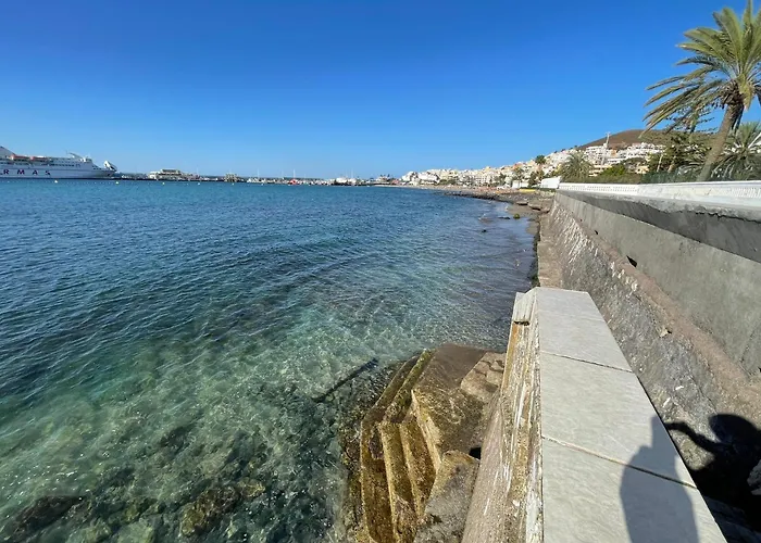 Appartement Paseo Maritimo, Cristianos Over The Sea Free Wifi